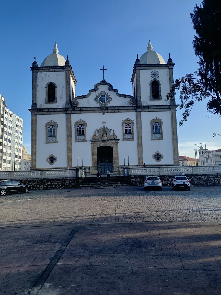 Fachada da Matriz de Nossa Senhora da Piedade, em Barbacena